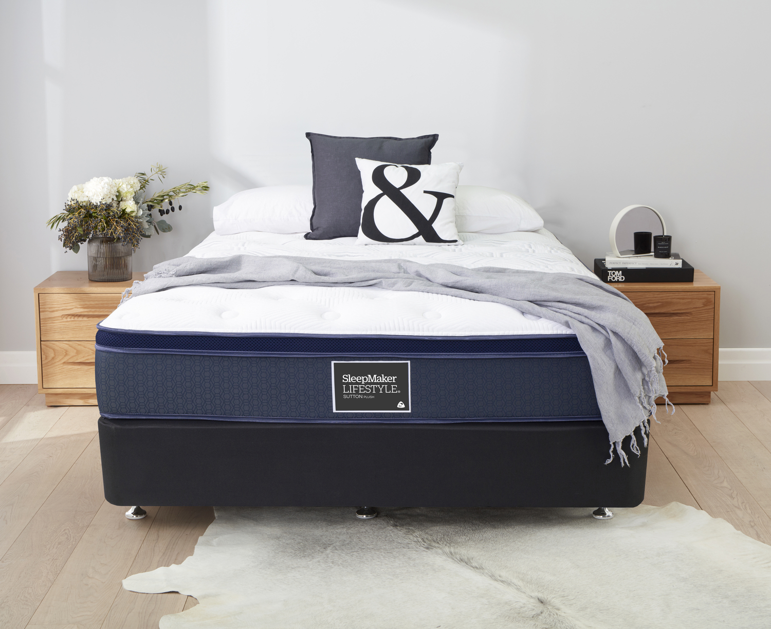 Milton Plush Bed image 2